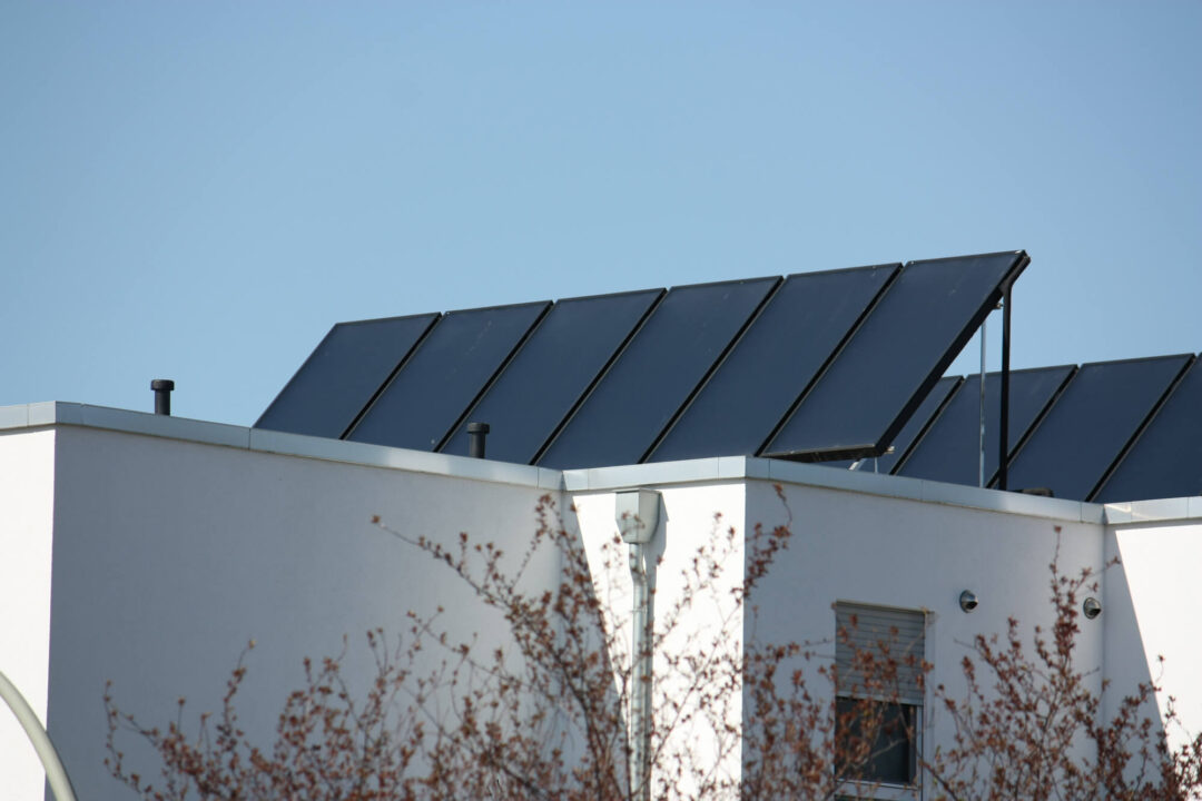 Photovoltaik-Flachdach-Solarpanels