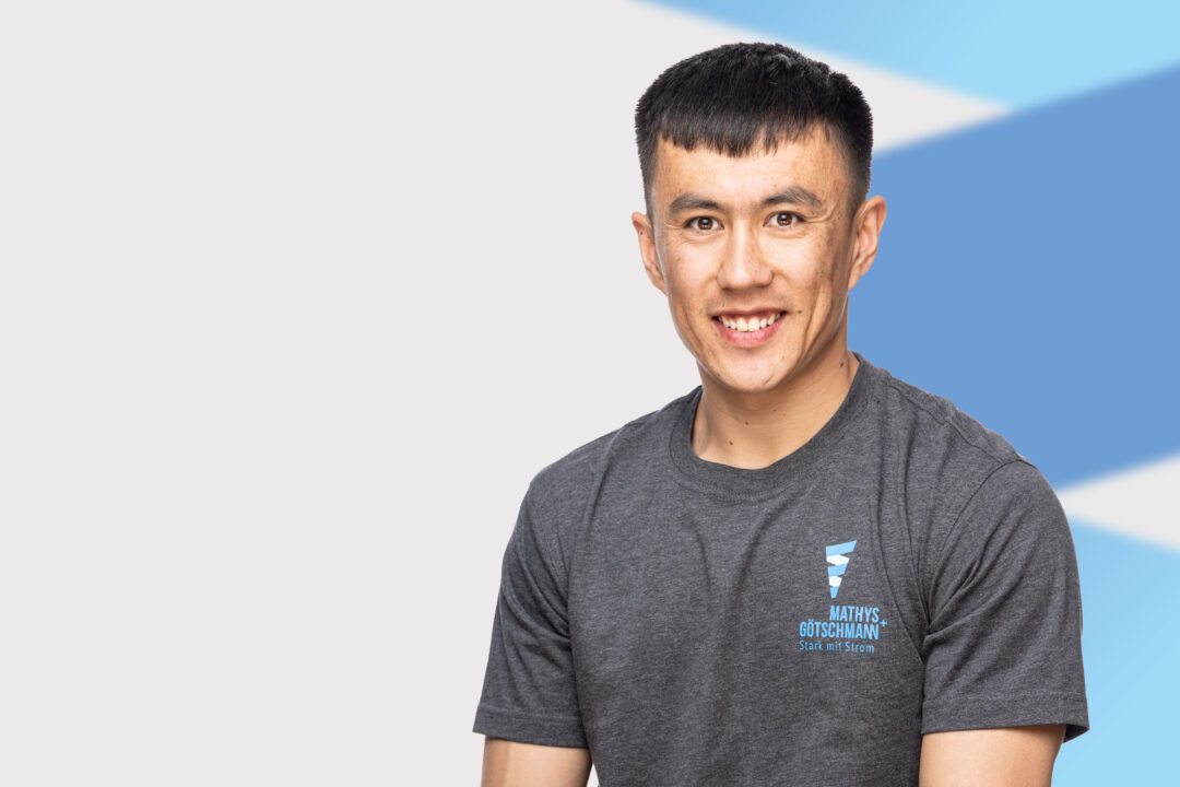 MG_PORTRAIT_1_LOGO_3840px